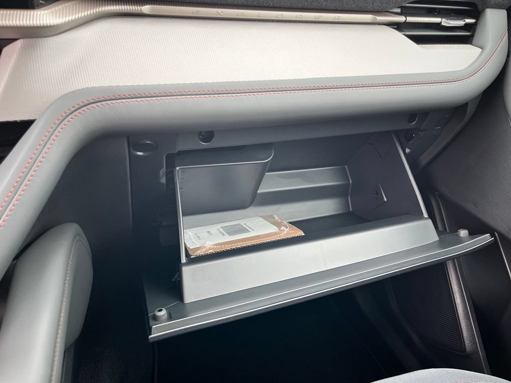 New 2026 Ford Explorer Active RWD image 21