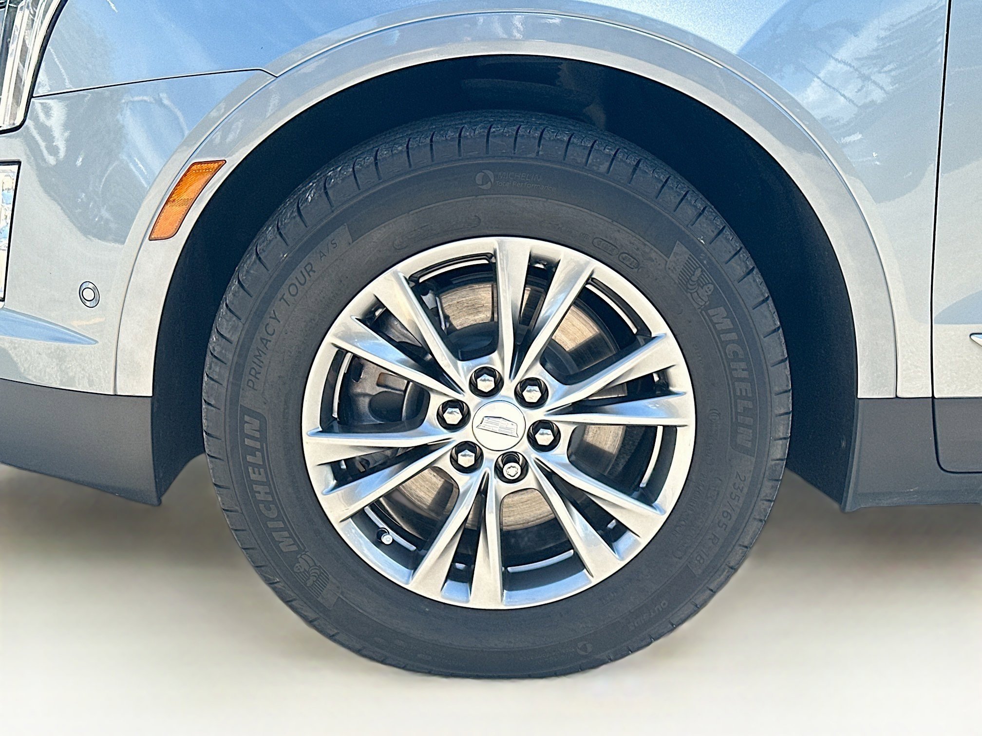 Used 2023 Cadillac XT5 Premium Luxury w/ Technology Package FWD image 22