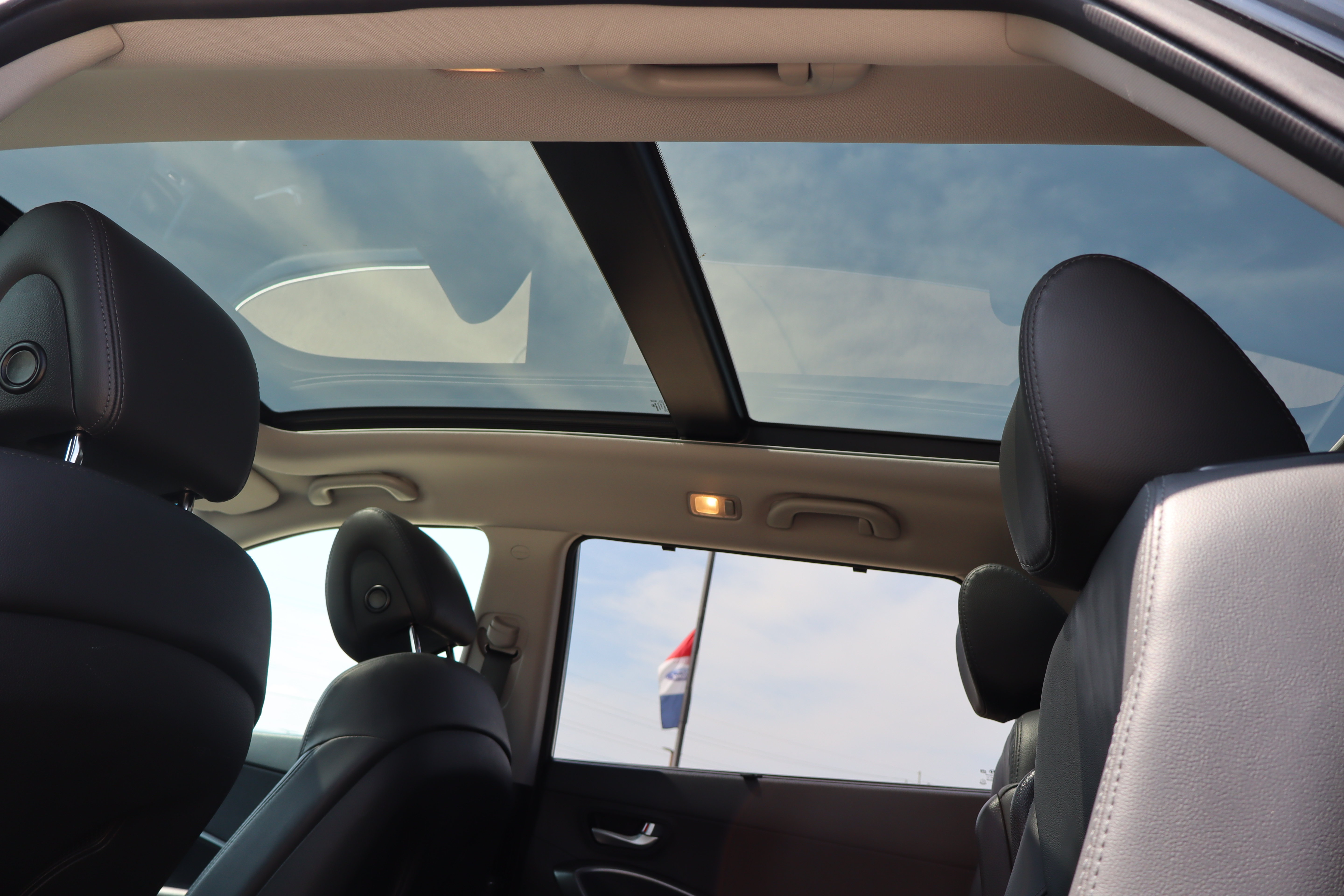 Used 2018 Hyundai Santa Fe Limited FWD image 26