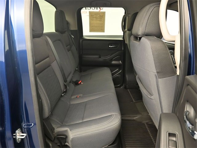 Used 2023 Nissan Frontier SV image 11