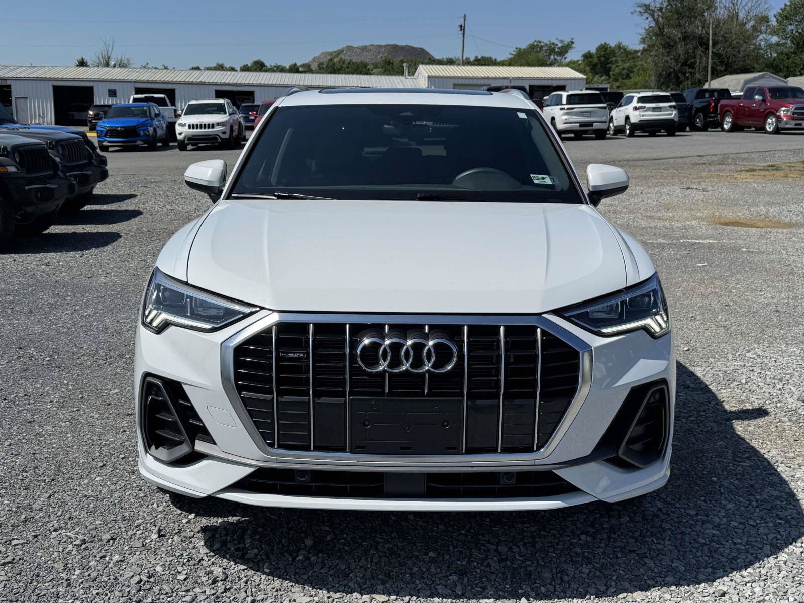 Used 2025 Audi Q3 2.0T Premium AWD/4WD image 28