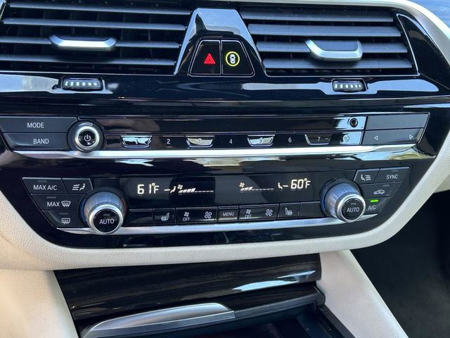 Used 2023 BMW 530e xDrive image 30