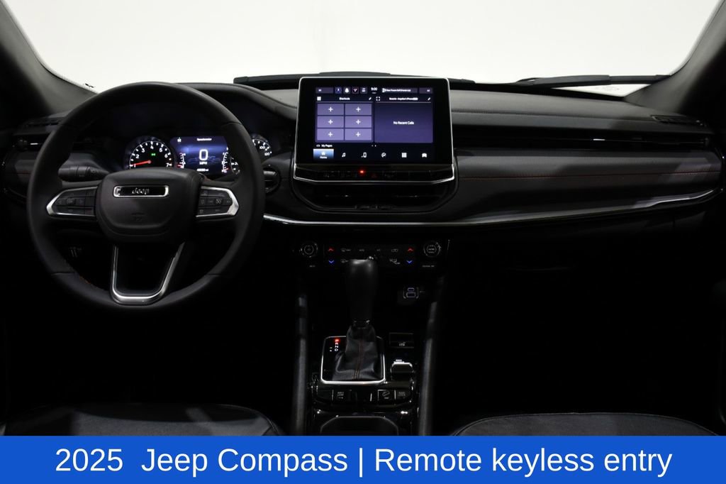 Used 2025 Jeep Compass Trailhawk AWD/4WD image 8