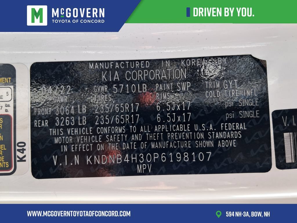 Used 2023 Kia Carnival LX FWD image 36