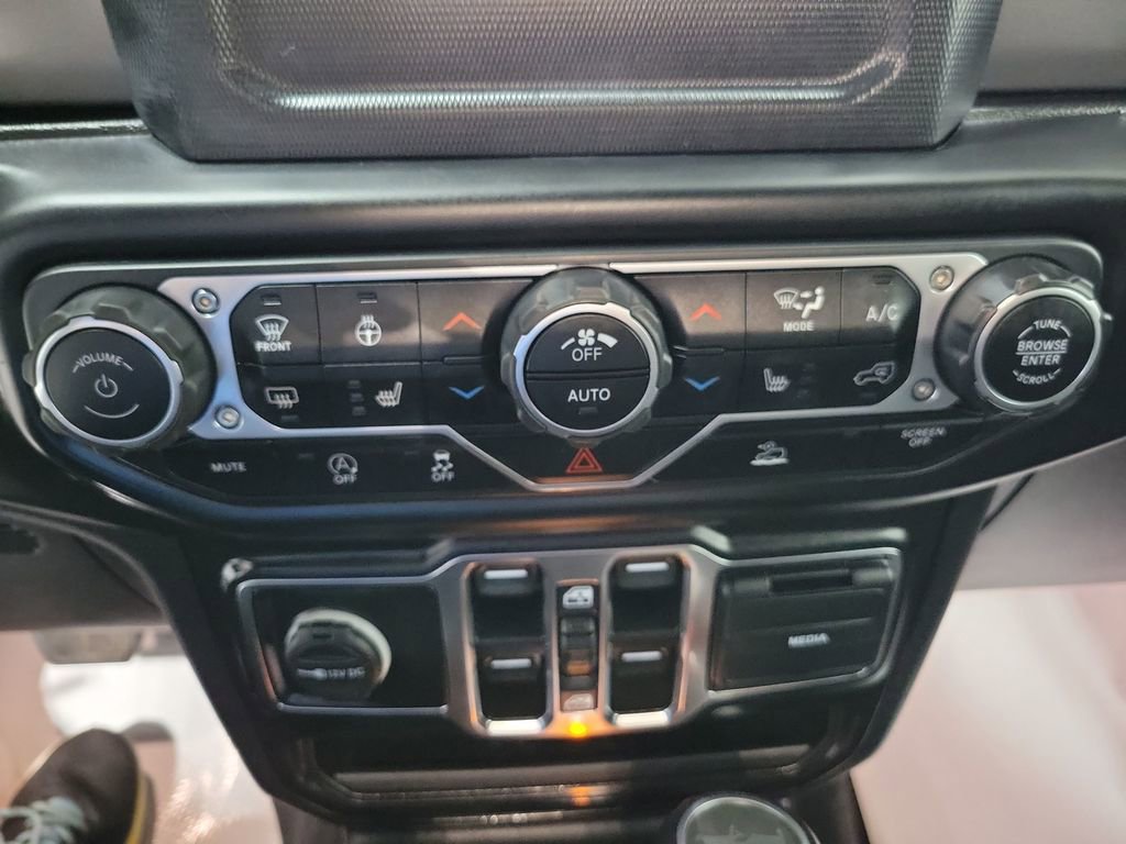 Certified 2021 Jeep Wrangler Unlimited Sport AWD/4WD image 40