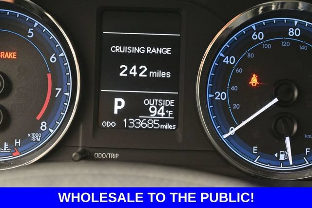 Used 2018 Toyota Corolla LE FWD image 19