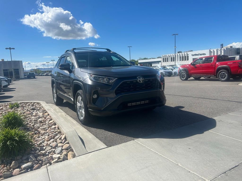 Used 2021 Toyota RAV4 XLE image 2