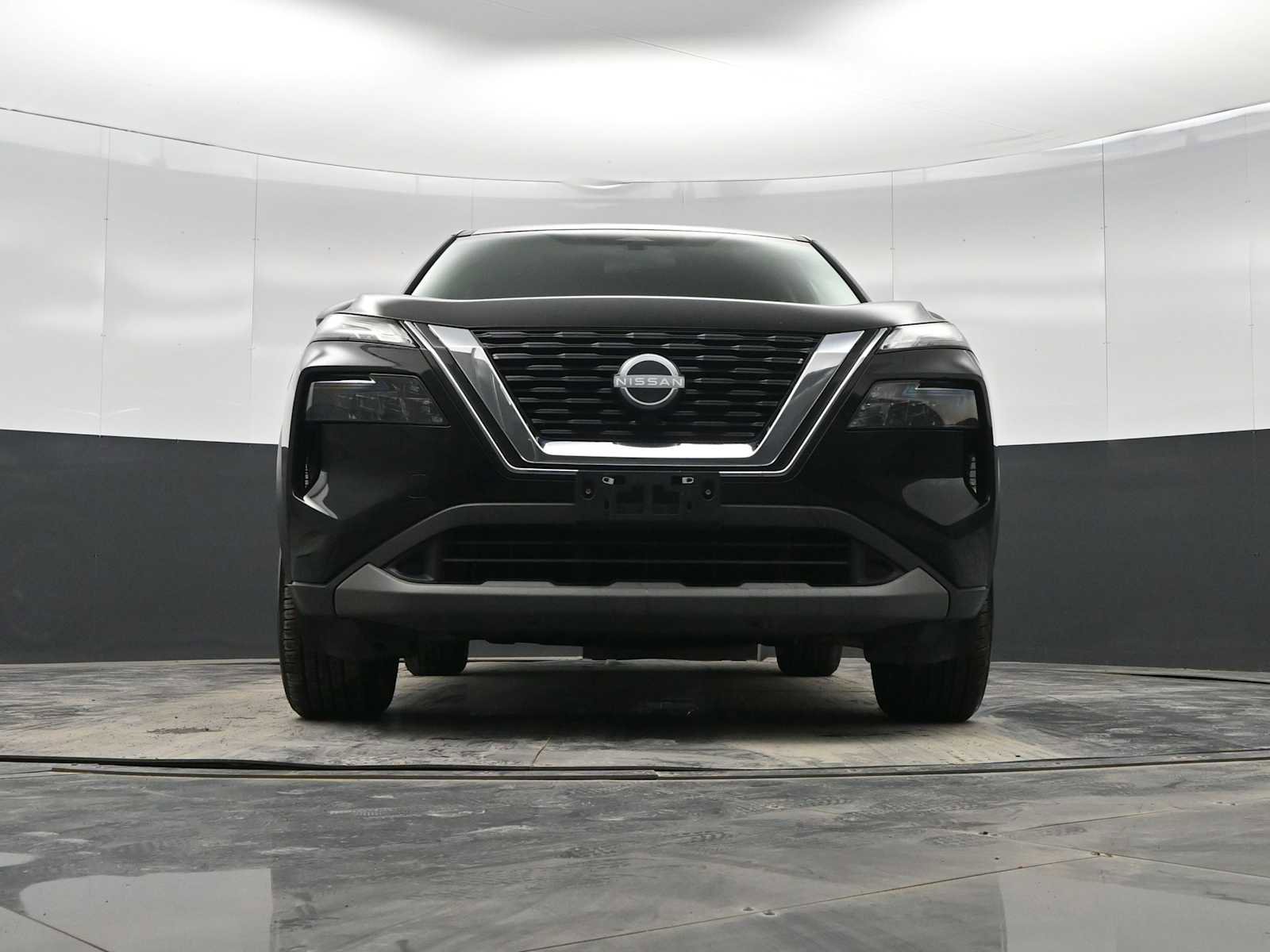 Used 2023 Nissan Rogue S image 31