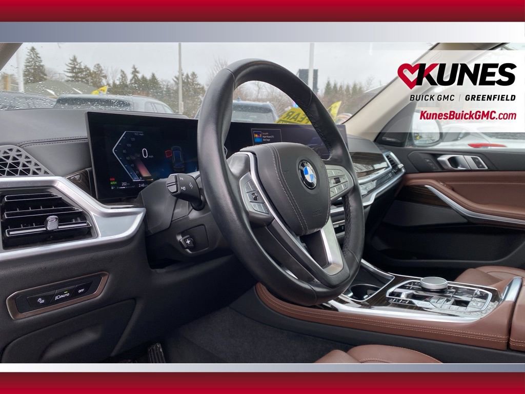 Used 2025 BMW X7 xDrive40i image 17