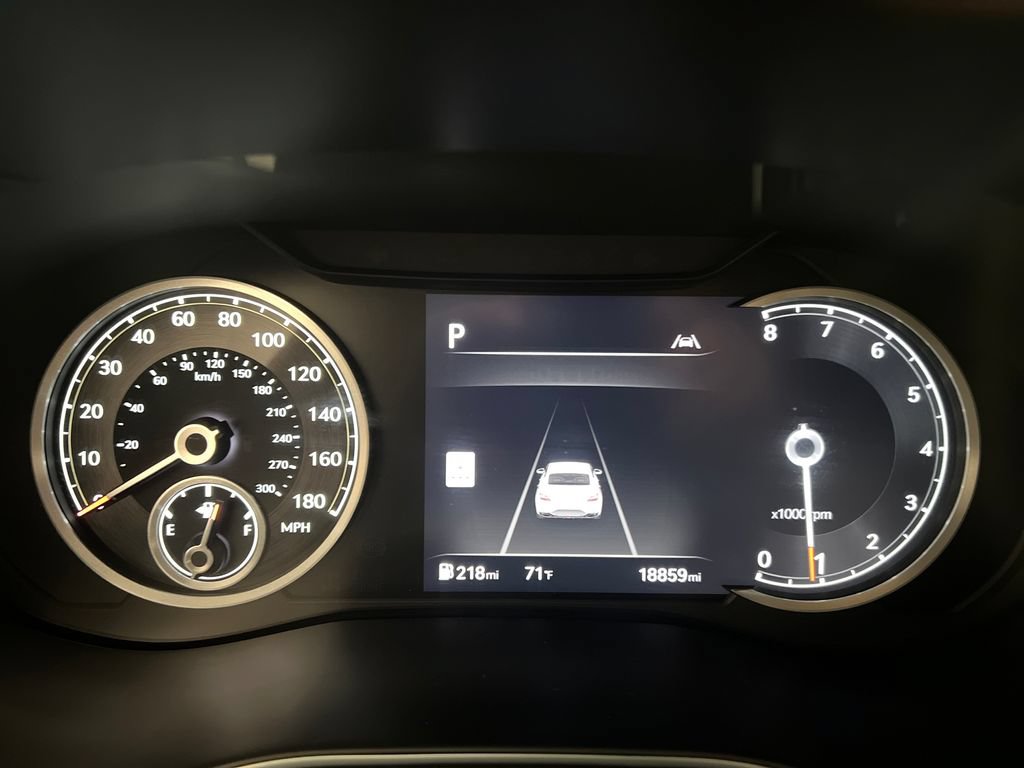 Used 2024 Genesis G70 2.5T RWD image 15