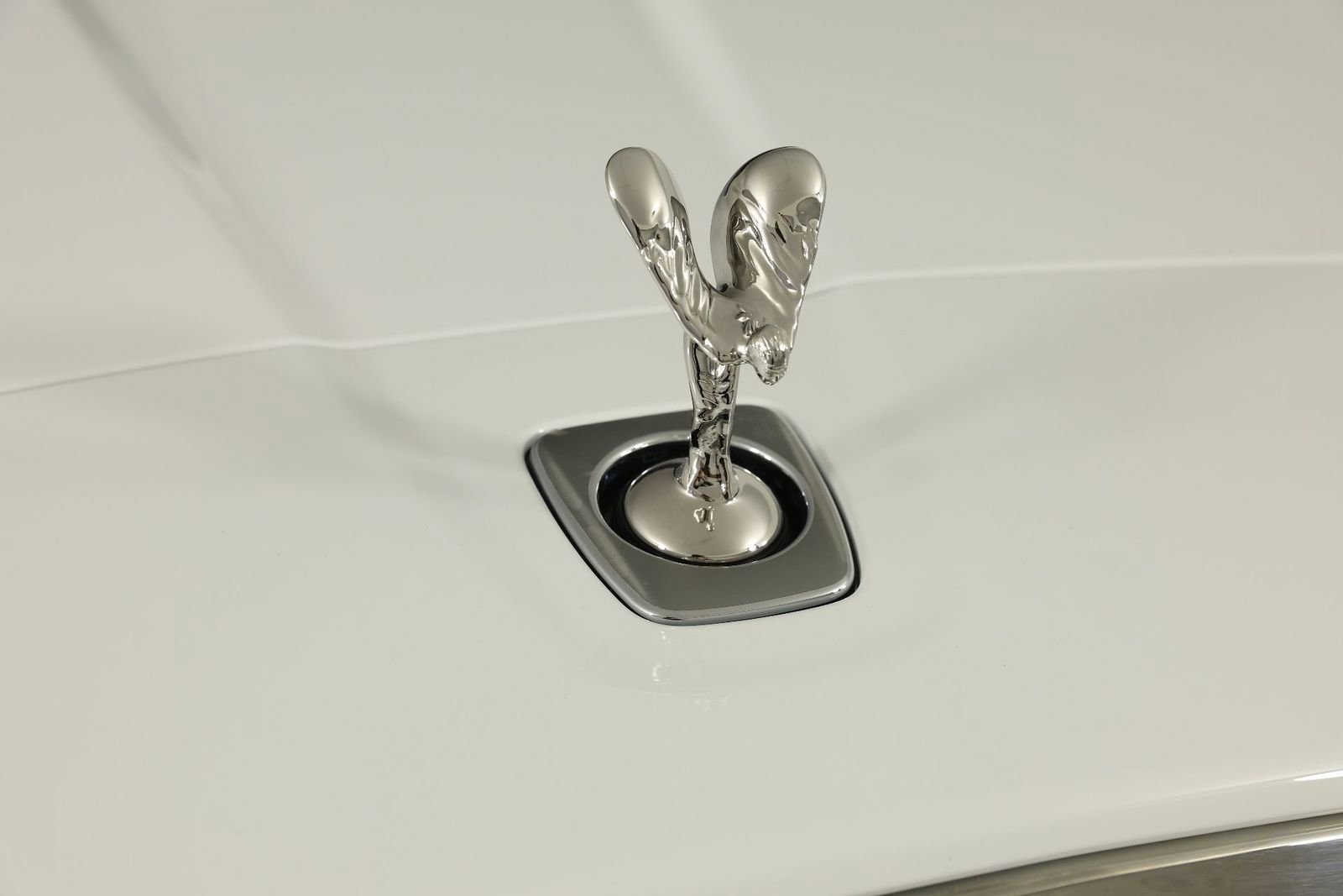 New 2026 Rolls-Royce Cullinan AWD/4WD image 30