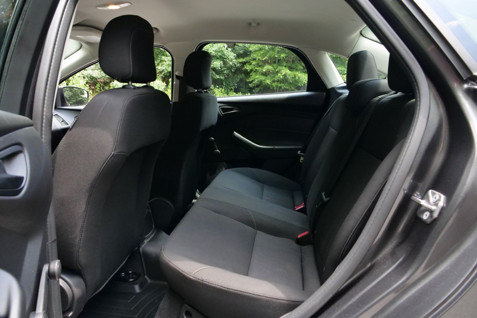 Used 2018 Ford Focus S FWD image 18