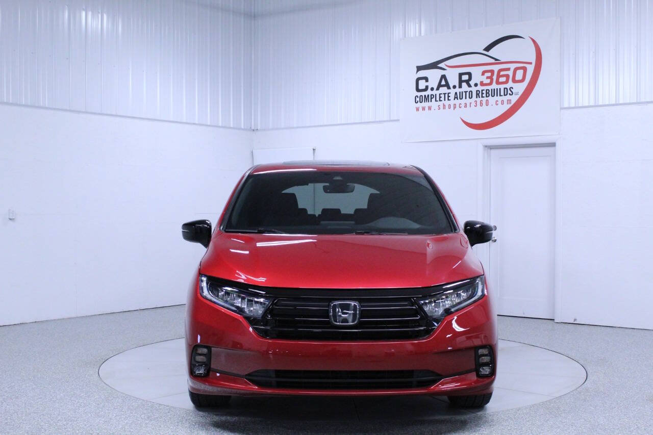 Used 2023 Honda Odyssey Sport image 9
