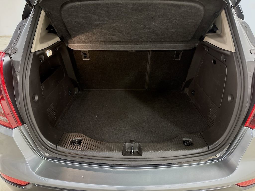 Used 2019 Buick Encore Preferred image 28