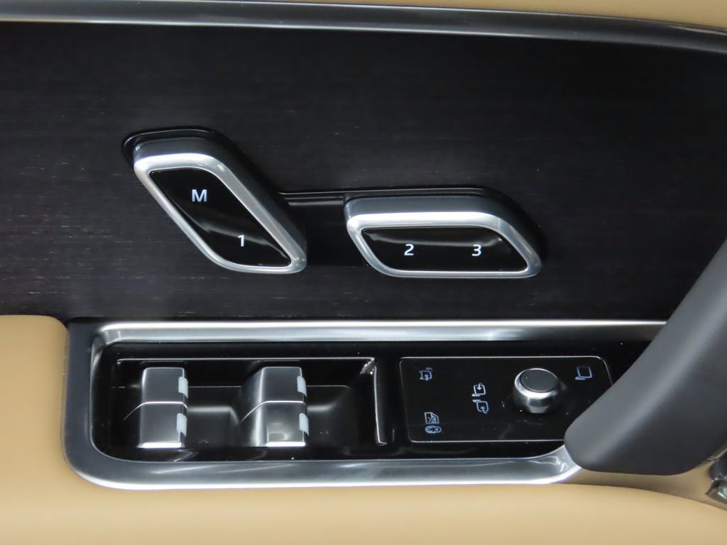 New 2025 Land Rover Range Rover SE image 25