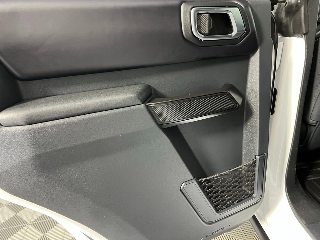 Used 2025 Ford Bronco Badlands image 28