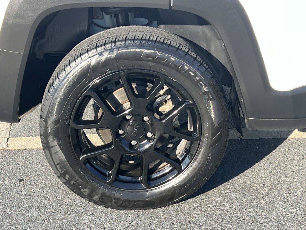 Used 2019 Jeep Renegade Altitude w/ Quick Order Package 2XM AWD/4WD image 9
