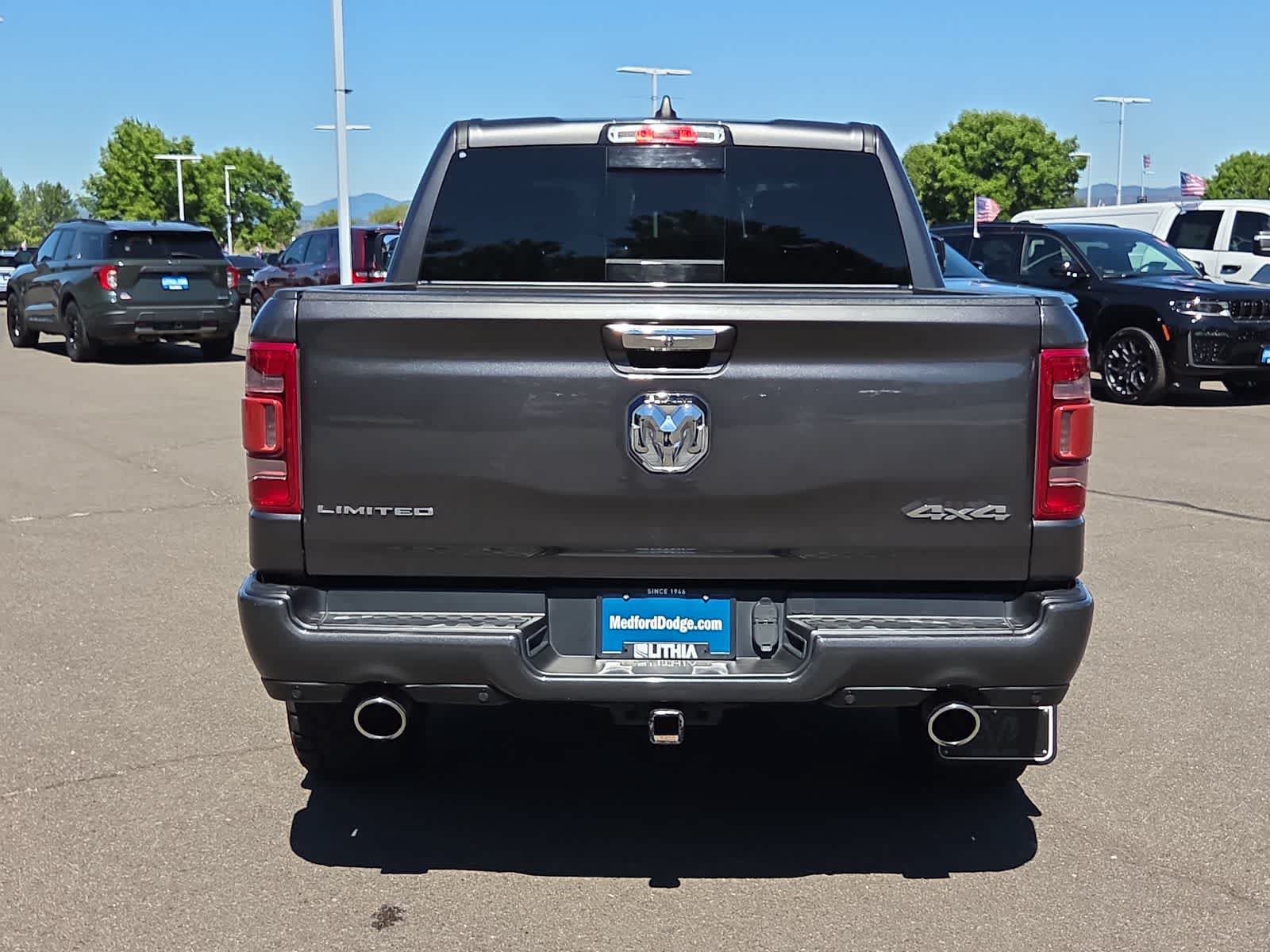 Used 2022 RAM 1500 Limited w/ Body-Colour Bumper Group AWD/4WD image 13