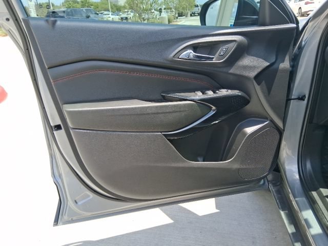 Used 2024 Chevrolet Trax RS w/ Driver Confidence Package FWD image 13