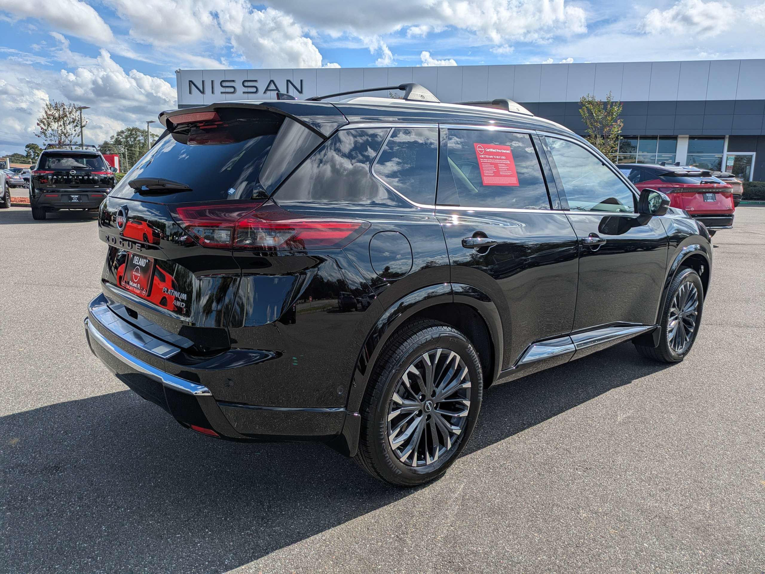 Certified 2026 Nissan Rogue Platinum w/ Platinum Premium Package AWD/4WD image 4