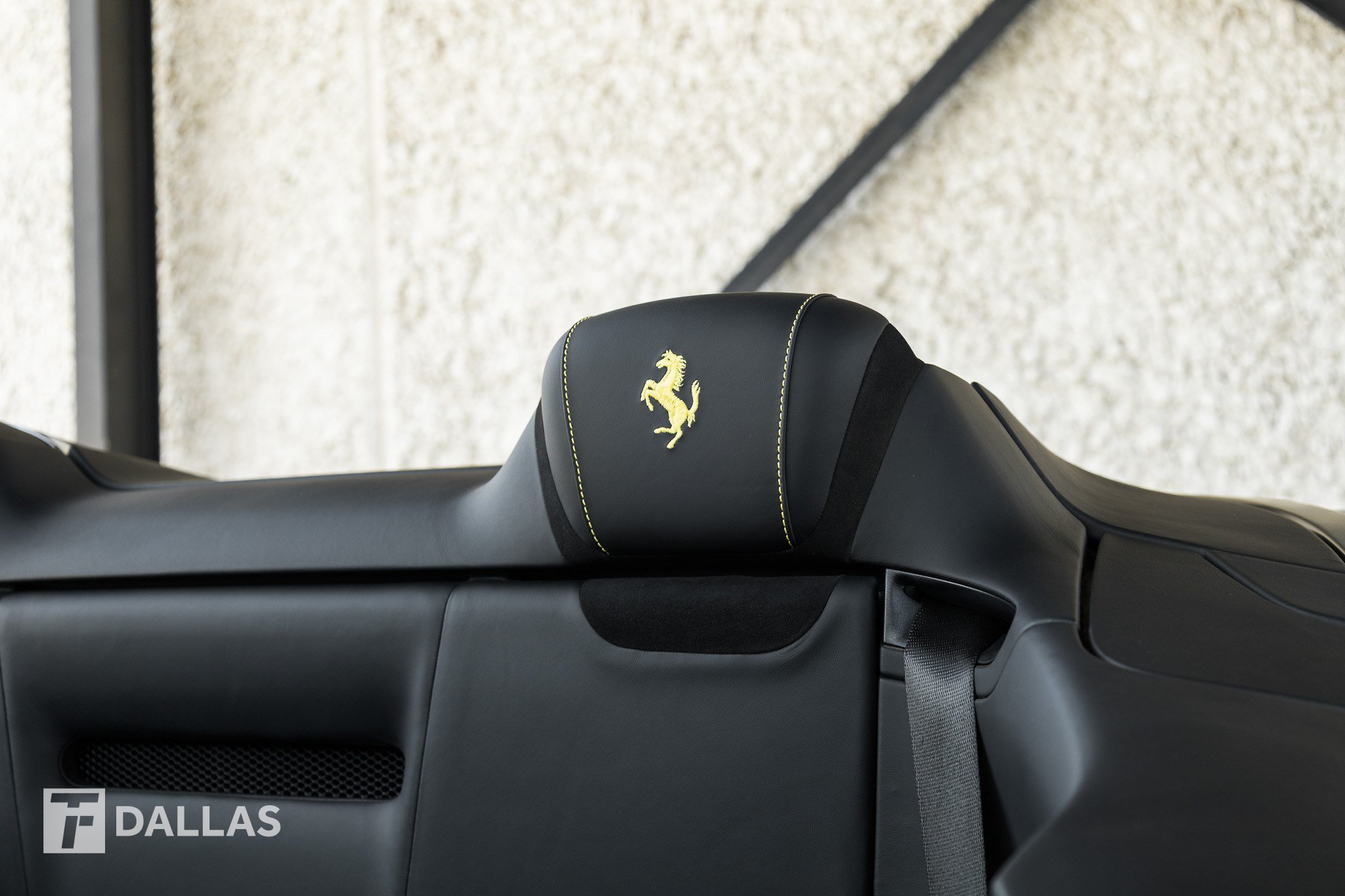 Used 2025 Ferrari Roma Spider RWD image 30