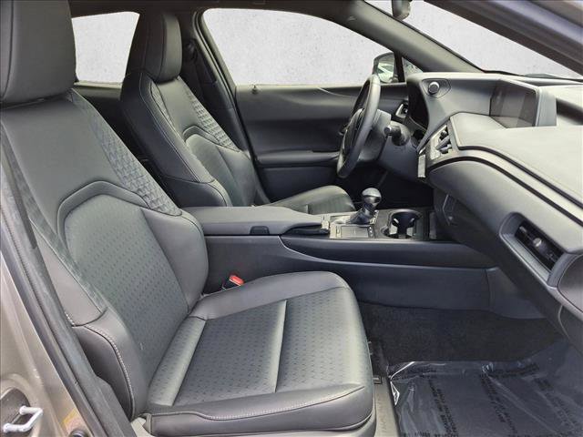 Used 2019 Lexus UX 200 w/ Accessory Package FWD image 22