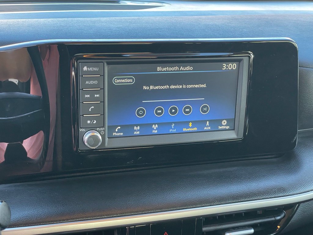 Certified 2025 Nissan Kicks S AWD/4WD image 17