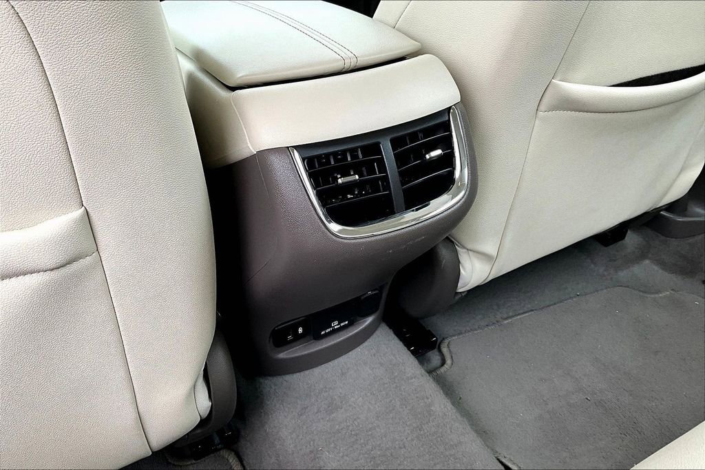 Used 2024 Chevrolet Malibu LT image 10