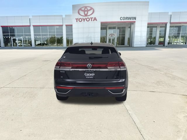 Used 2026 Volkswagen Atlas Cross Sport SE AWD/4WD image 14