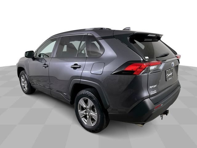Used 2023 Toyota RAV4 LE AWD/4WD image 6