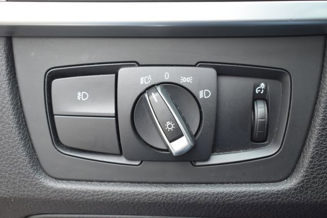 Used 2016 BMW 328i xDrive Sedan w/ Technology Package image 17