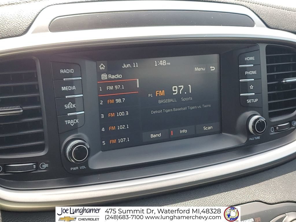 Used 2020 Kia Sorento LX AWD/4WD image 14