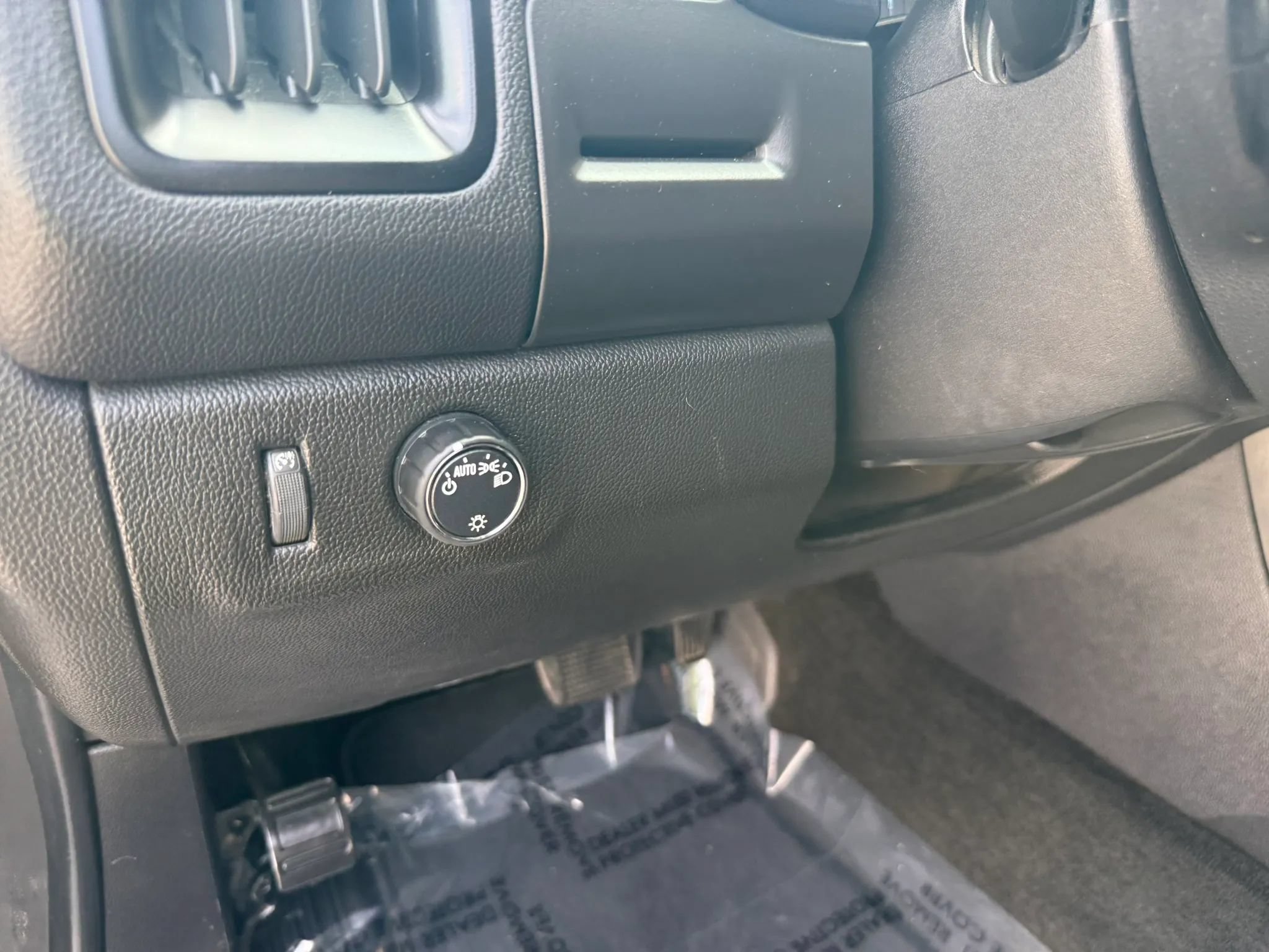 Used 2017 Chevrolet Colorado LT RWD image 12