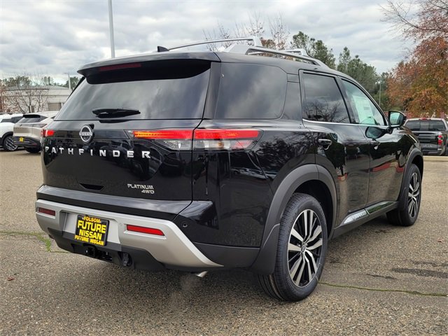 New 2025 Nissan Pathfinder Platinum image 4
