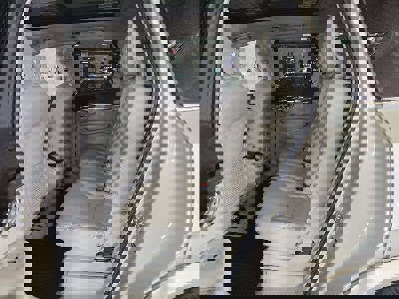 Used 2016 Volvo XC90 T6 Momentum w/ Momentum Plus Package image 12