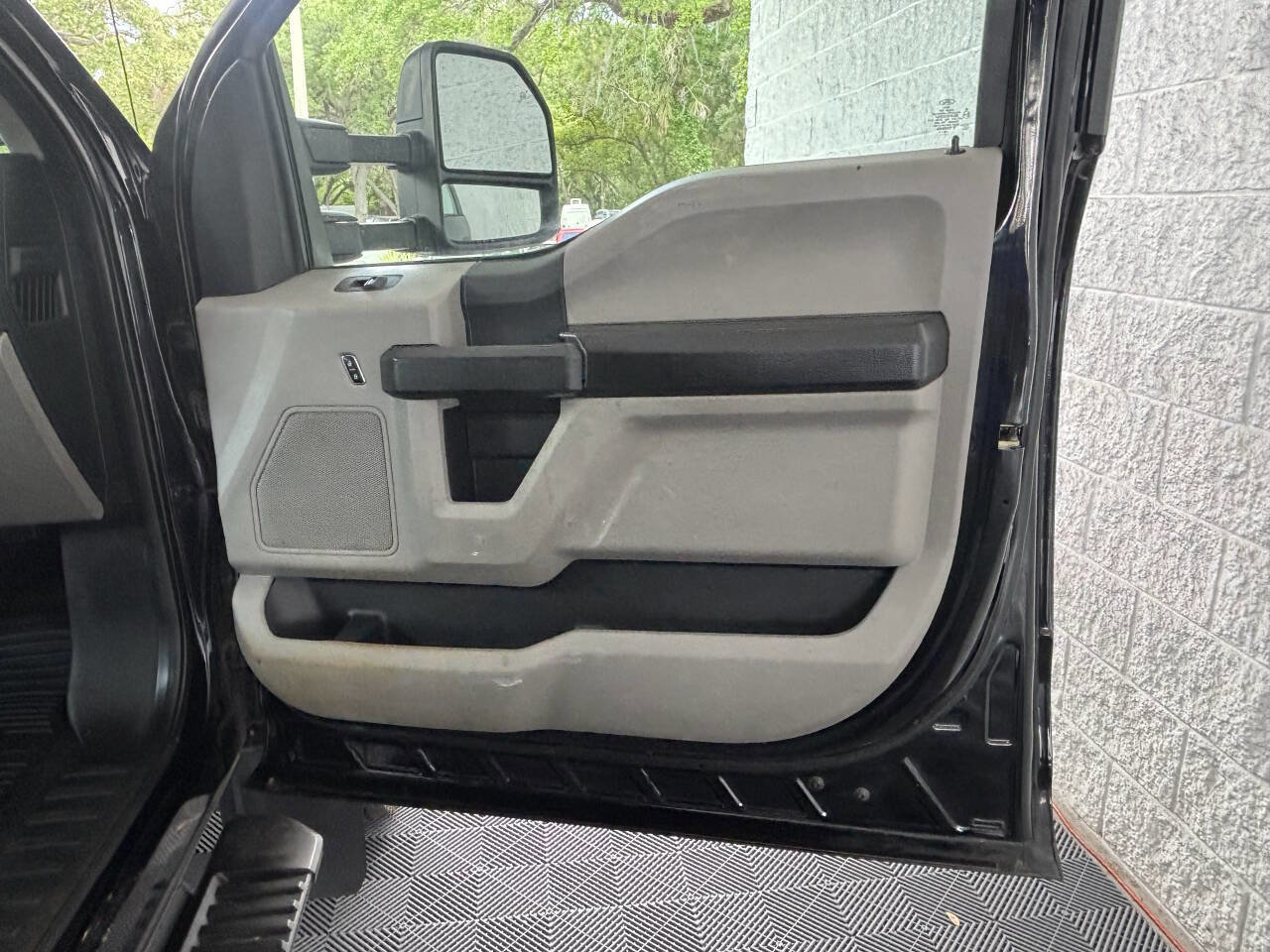 Used 2017 Ford F450 XL w/ Power Equipment Group AWD/4WD image 28