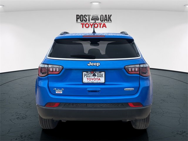 Used 2024 Jeep Compass Latitude image 6