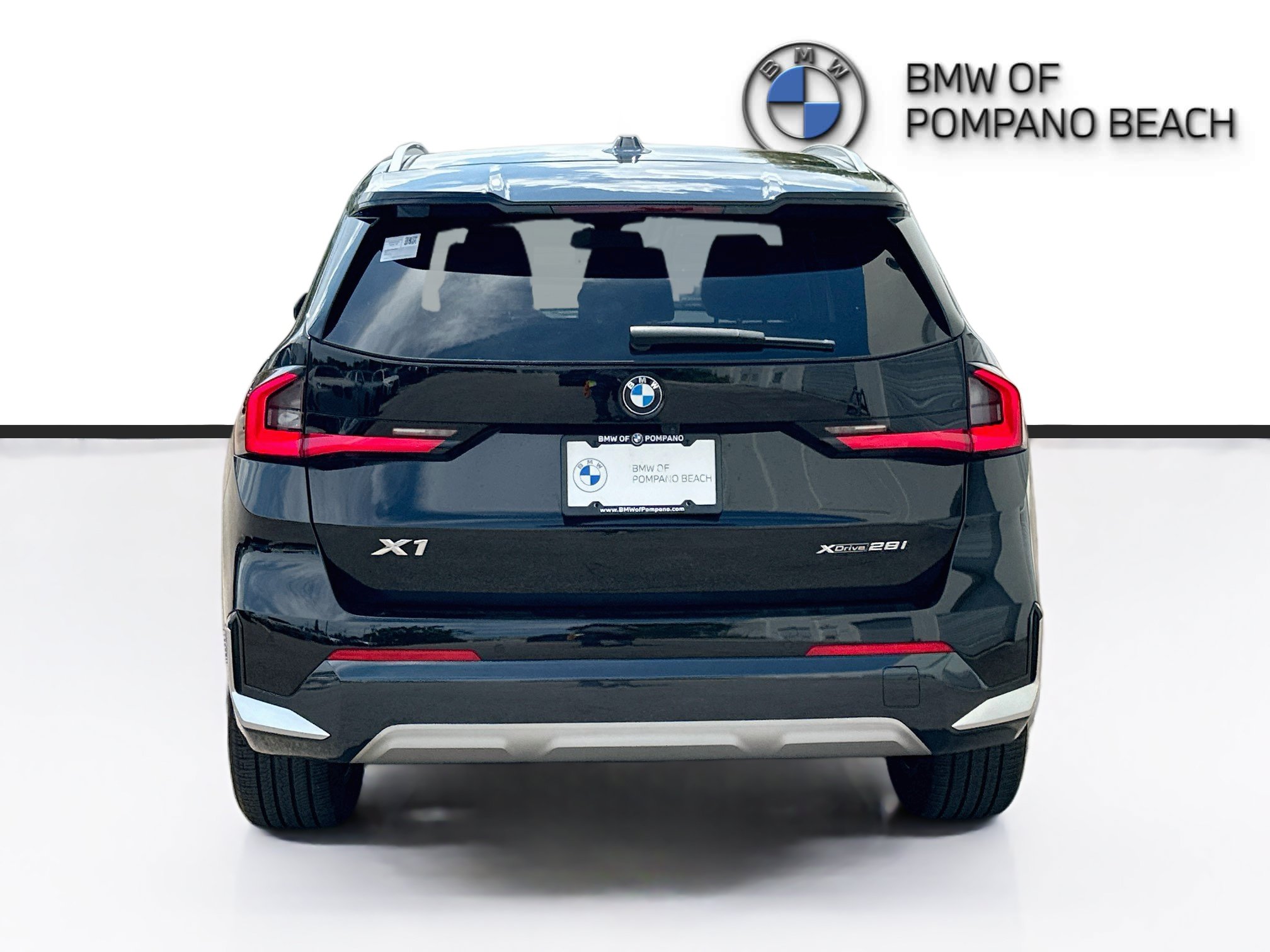 Used 2024 BMW X1 xDrive28i w/ Convenience Package AWD/4WD image 6