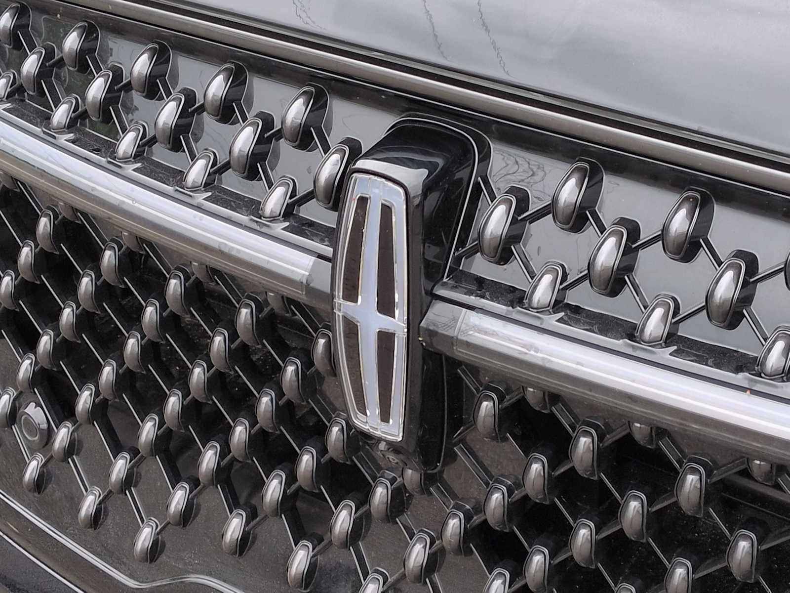 Used 2026 Lincoln Nautilus Reserve w/ Jet Appearance Package AWD/4WD image 12