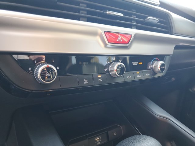 Used 2021 Kia Telluride LX image 30