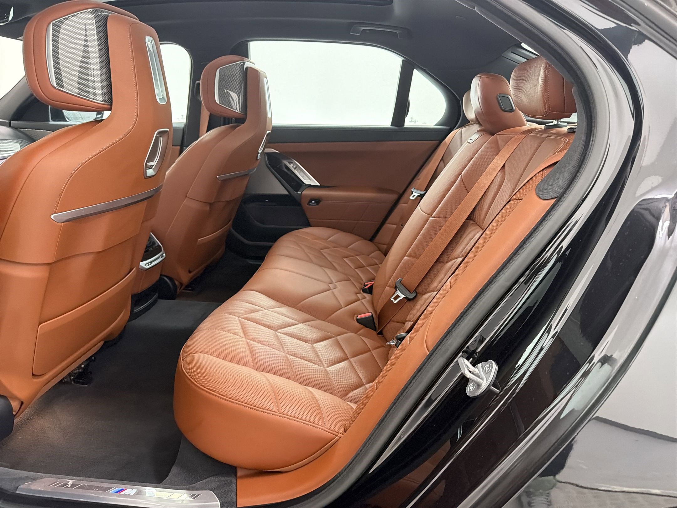 Certified 2023 BMW 740i image 12