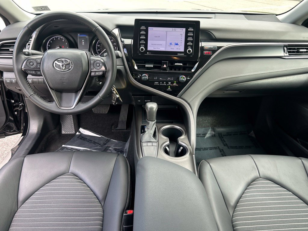 Used 2024 Toyota Camry SE FWD image 13
