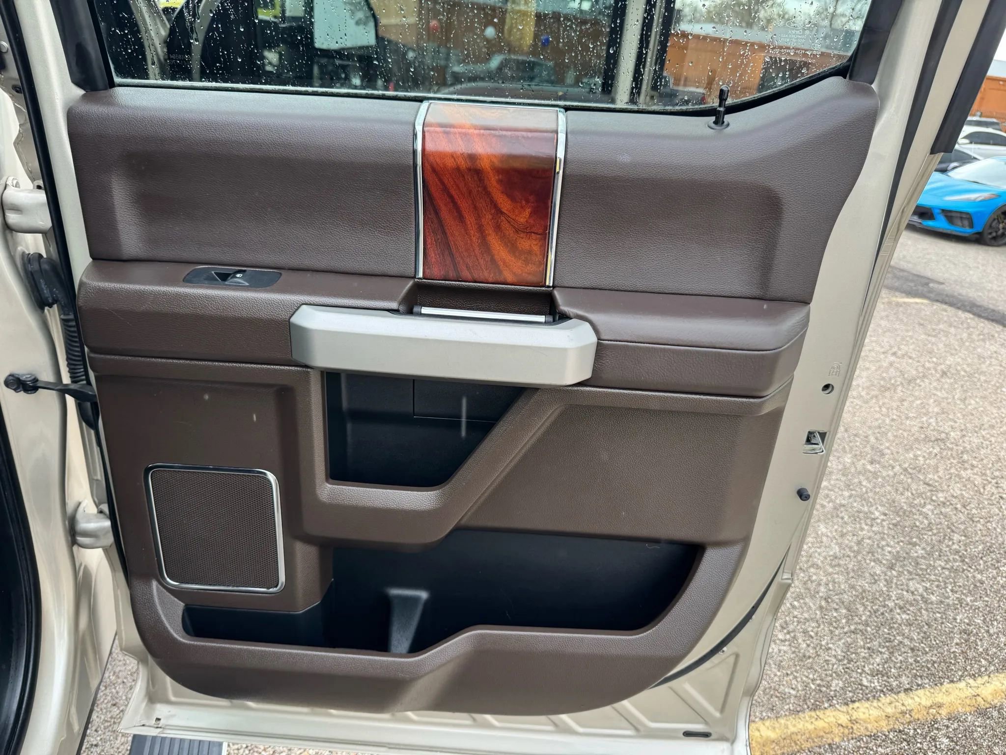 Used 2017 Ford F350 King Ranch w/ Tow Technology Bundle AWD/4WD image 31