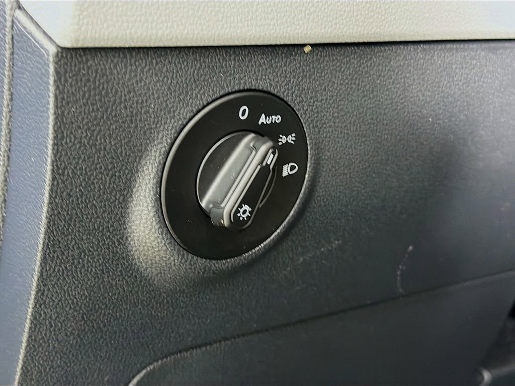 Used 2024 Volkswagen Taos S w/ MDO Package image 11