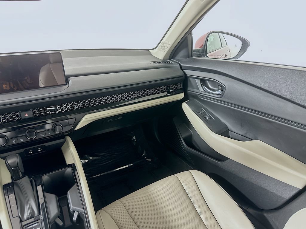 Used 2024 Honda Accord EX-L image 19