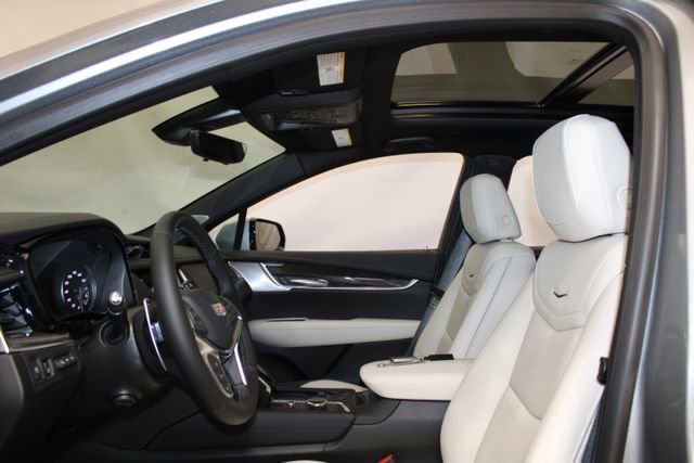 New 2026 Cadillac XT5 Sportv AWD/4WD image 5