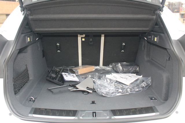 New 2026 Jaguar F-PACE R-Dynamic S image 12