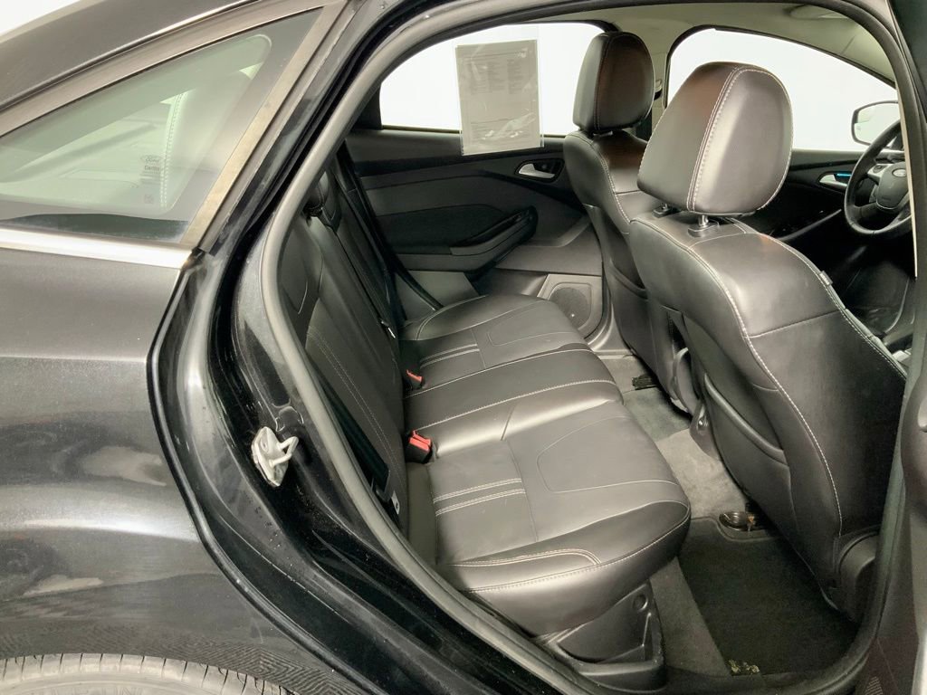 Used 2014 Ford Focus Titanium FWD image 18