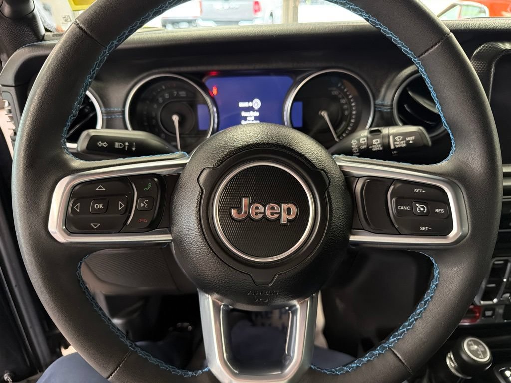 Used 2023 Jeep Wrangler Unlimited Rubicon 4xe w/ Cold Weather Group AWD/4WD image 7