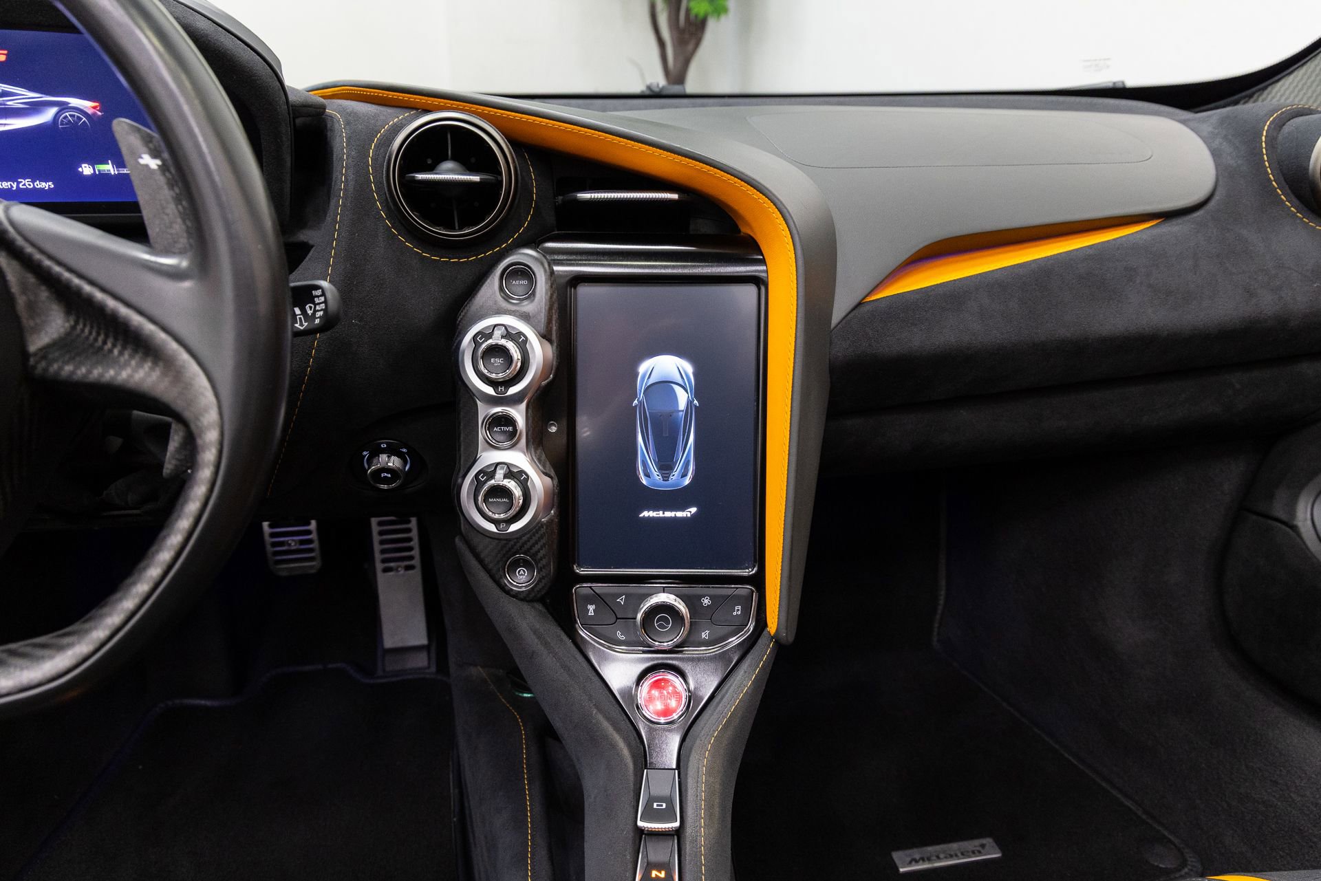 Used 2020 McLaren 720S Performance RWD image 16